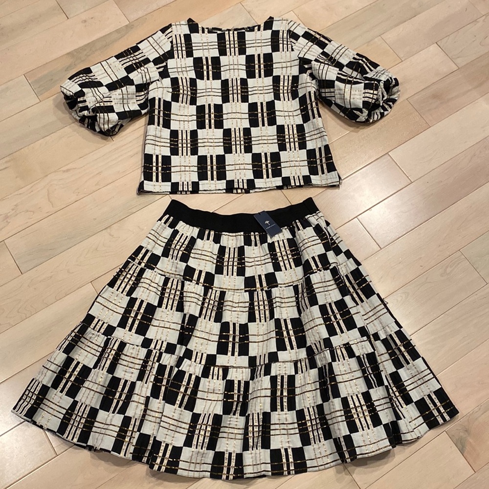 Ermanna black white gold skirt top set 46